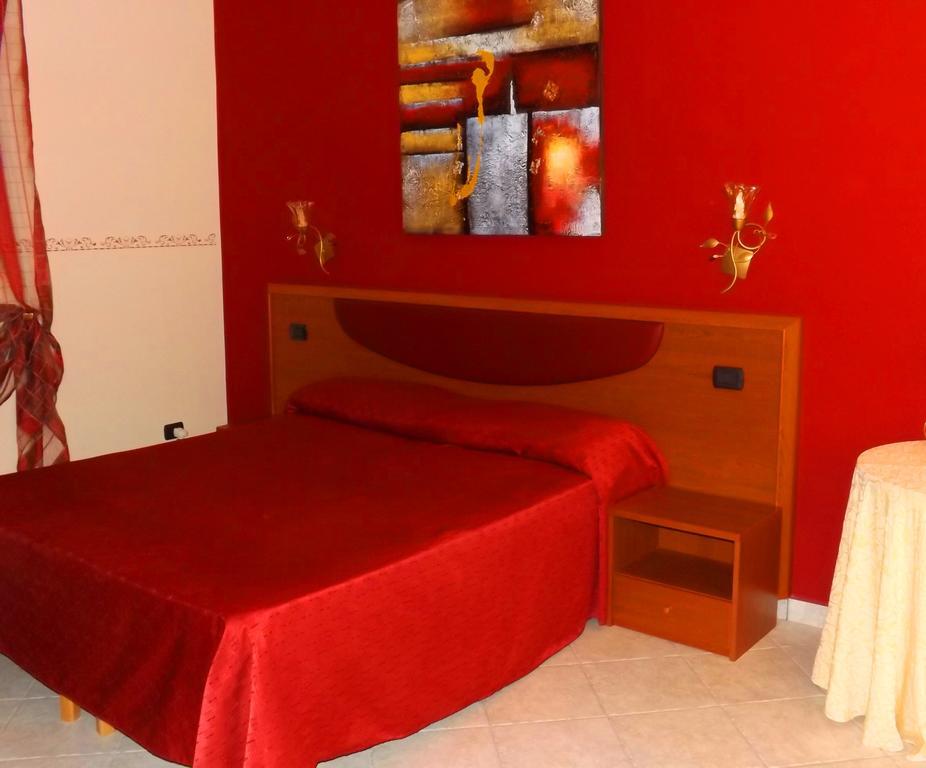 Bed & Breakfast La Villetta Botricello Værelse billede